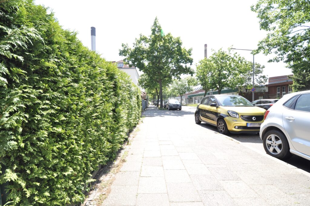 Straße links