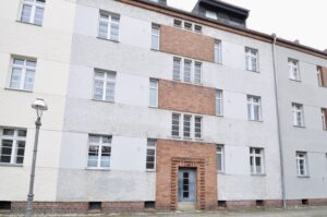 Hausansicht - Straße  III