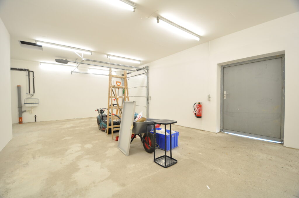 Garage I
