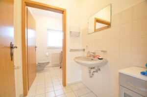 Kunden-WC am Eingang