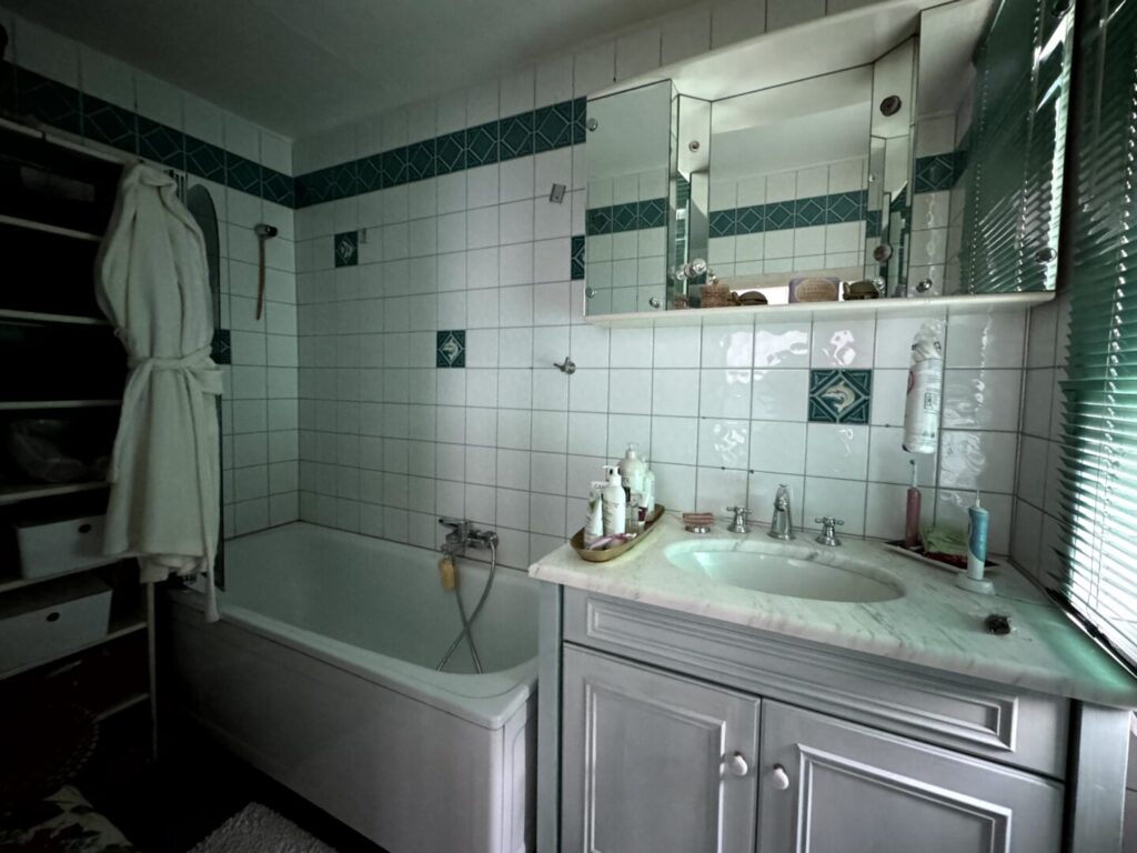 Badezimmer I