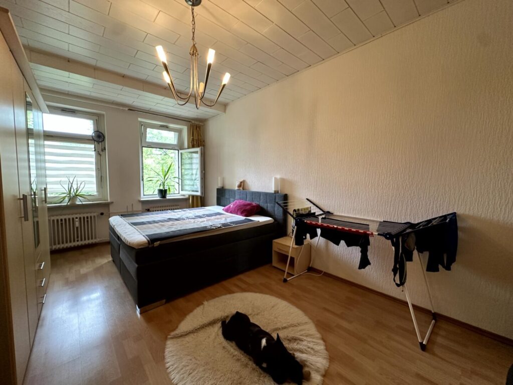 Schlafzimmer II