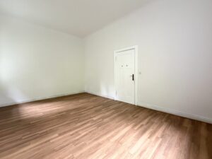 Schlafzimmer III