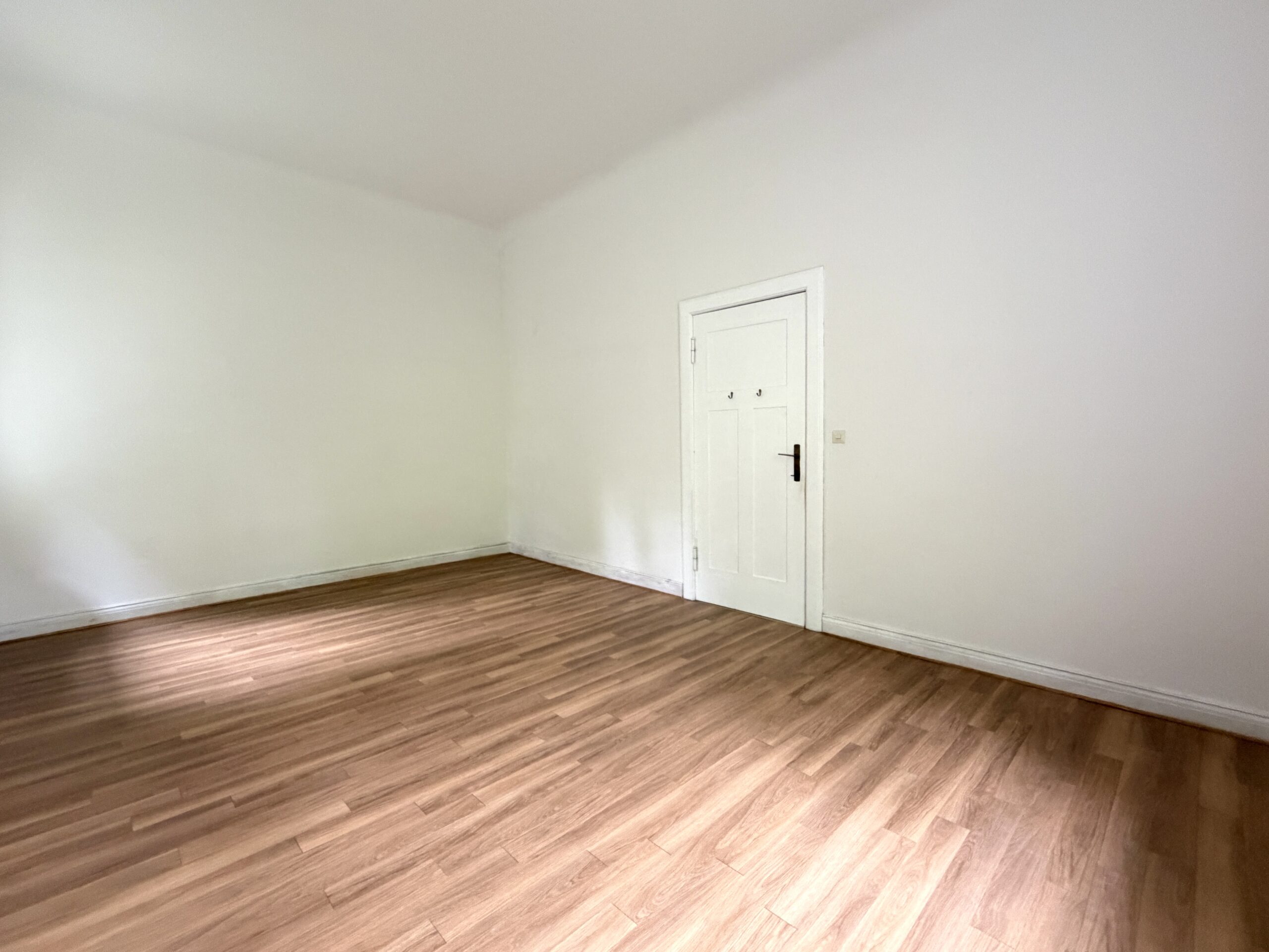 Schlafzimmer III