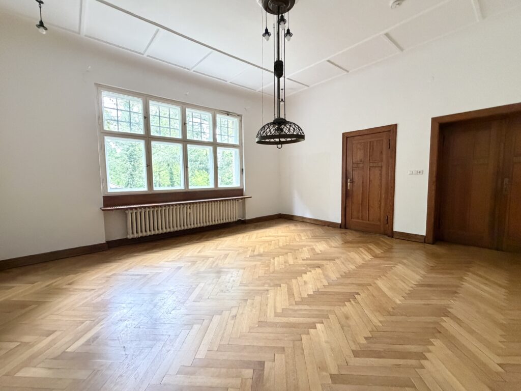 Esszimmer  II
