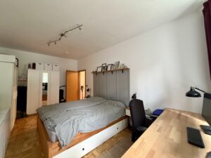 Schlafzimmer III