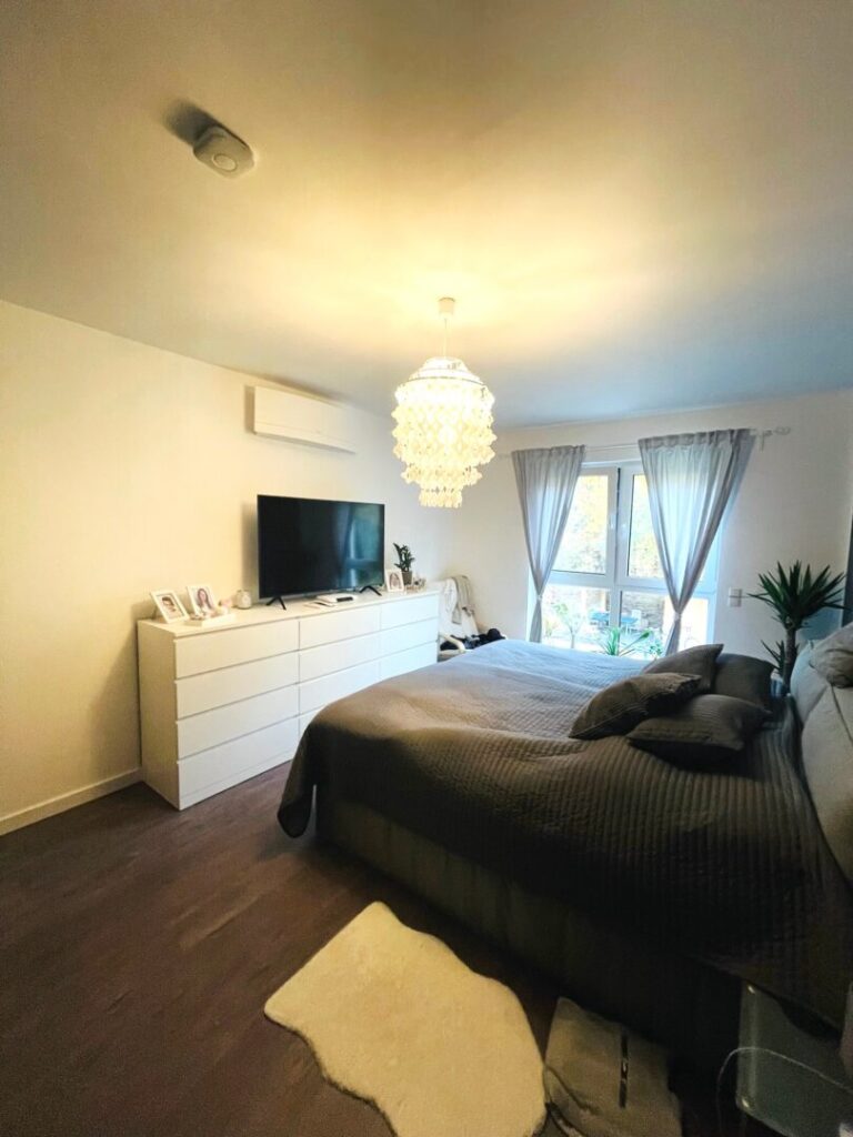 Schlafzimmer I