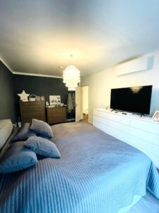 Schlafzimmer II