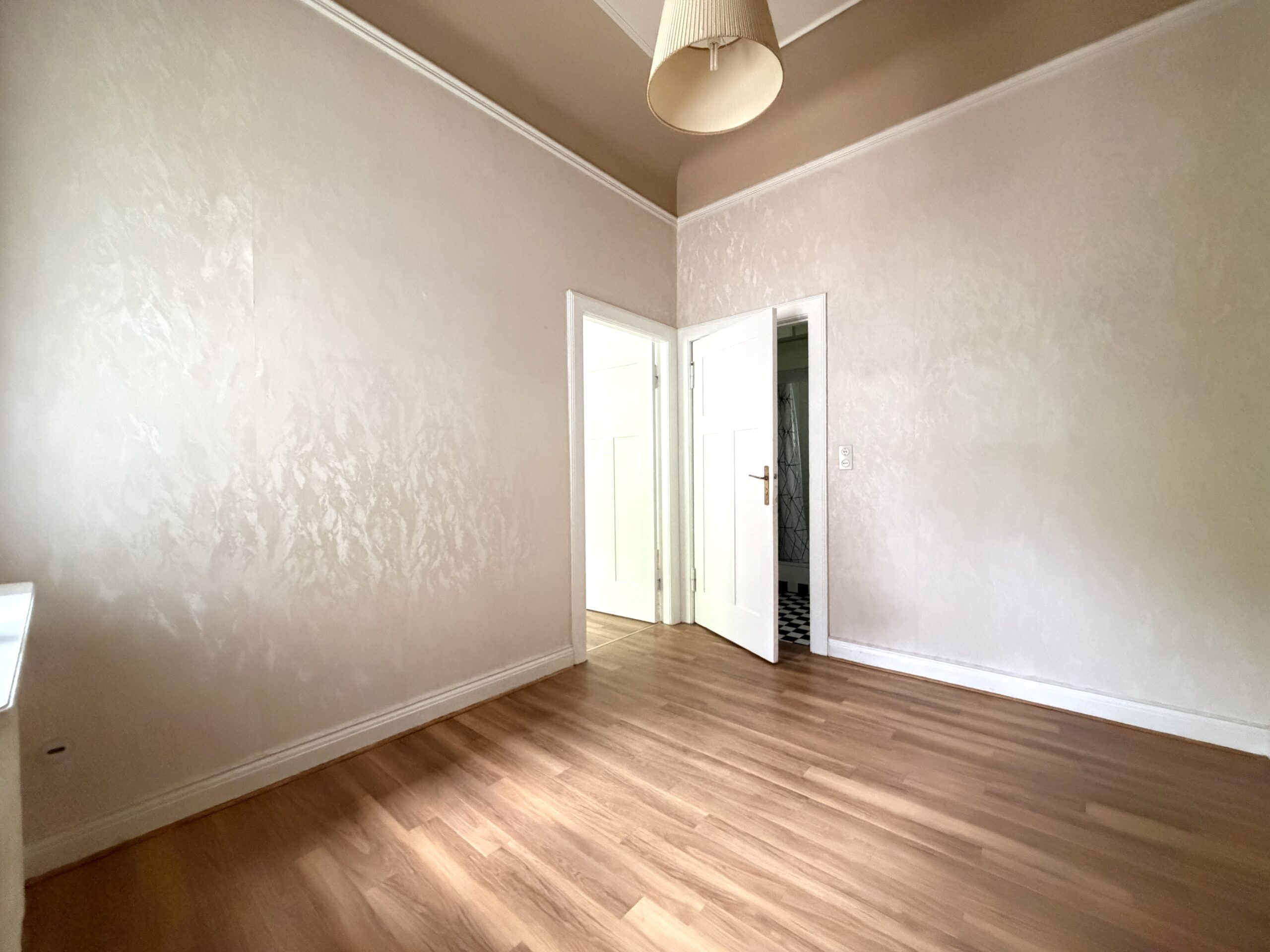 Durchgangszimmer II