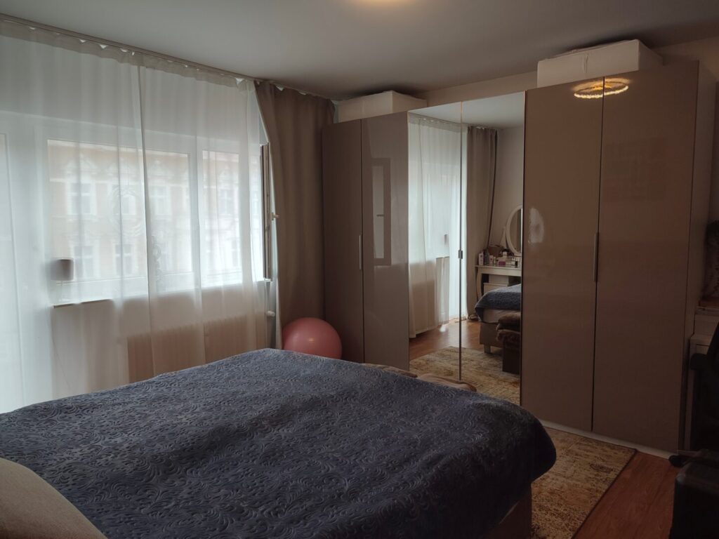 Schlafzimmer II